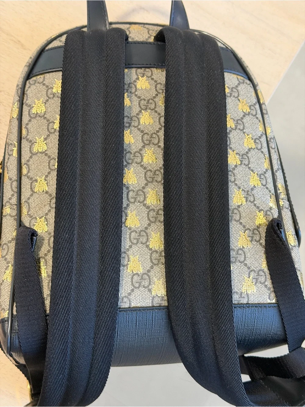 Gucci GG Supreme Bee Backpack